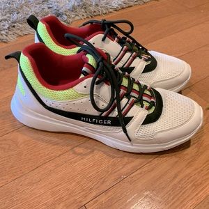 Mens Tommy Hilfiger white Sneakers- Like new